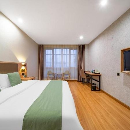 Greentree Inn Jining Yanzhou Jiuzhou Fangyuan Business Hotel מראה חיצוני תמונה