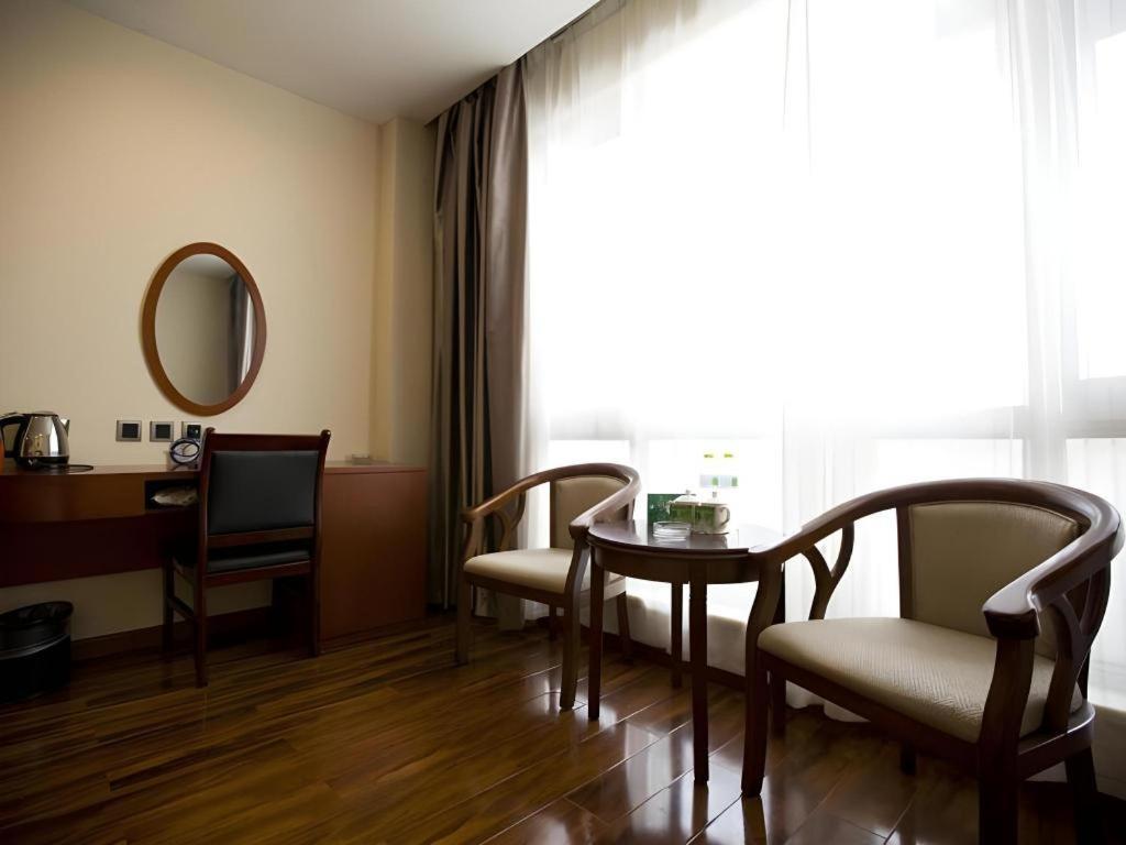 Greentree Inn Jining Yanzhou Jiuzhou Fangyuan Business Hotel מראה חיצוני תמונה