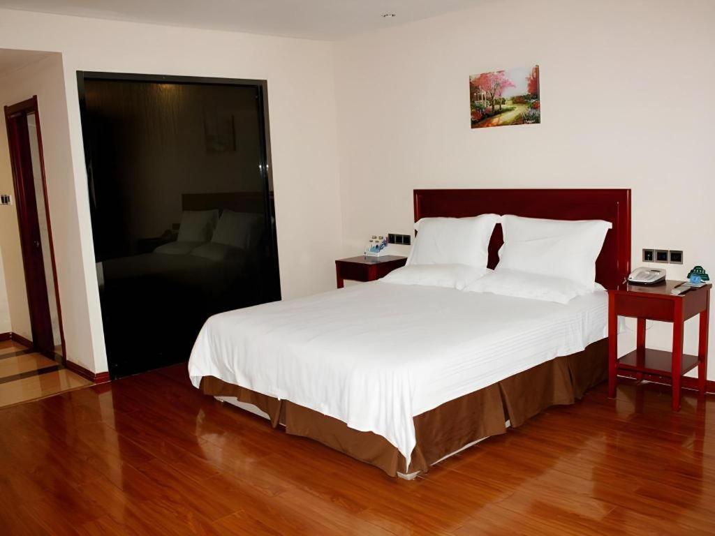 Greentree Inn Jining Yanzhou Jiuzhou Fangyuan Business Hotel מראה חיצוני תמונה